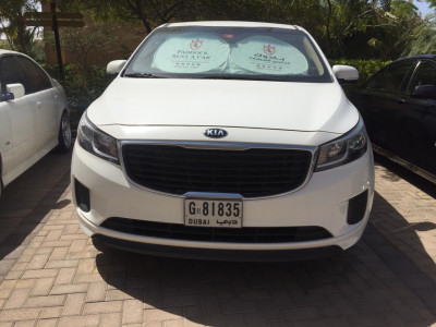White KIA Carnival, 2018 Photo 2