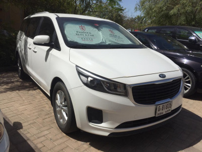 White KIA Carnival, 2018 Photo 3
