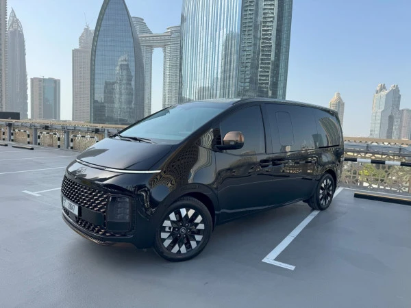 Black Hyundai Staria 7S, 2026 Photo 2
