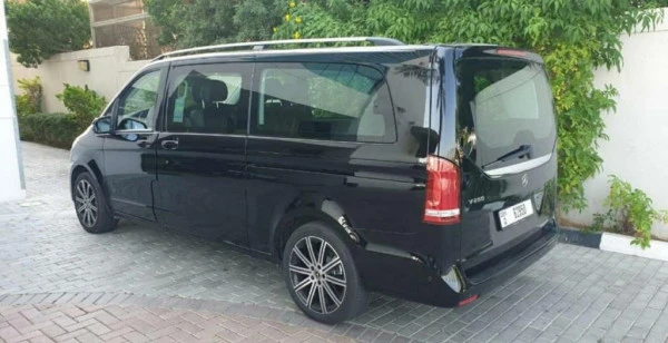 Black Mercedes V 250, 2020 Photo 1