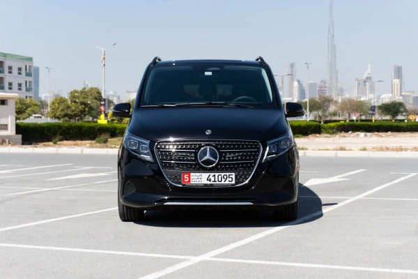 Black Mercedes V300 Avantgarde Extra Long, 2025 Photo 3