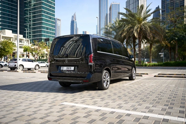 Black Mercedes V300 Avantgarde Extra Long, 2025 Photo 4