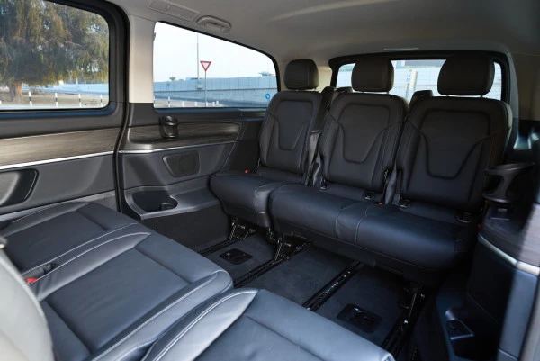 Black Mercedes V300 Avantgarde Extra Long, 2025 Photo 7