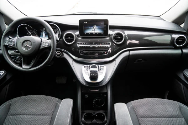 Black Mercedes V Class, 2018 Photo 1
