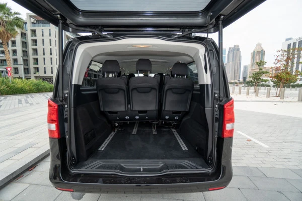 Black Mercedes V Class, 2018 Photo 4