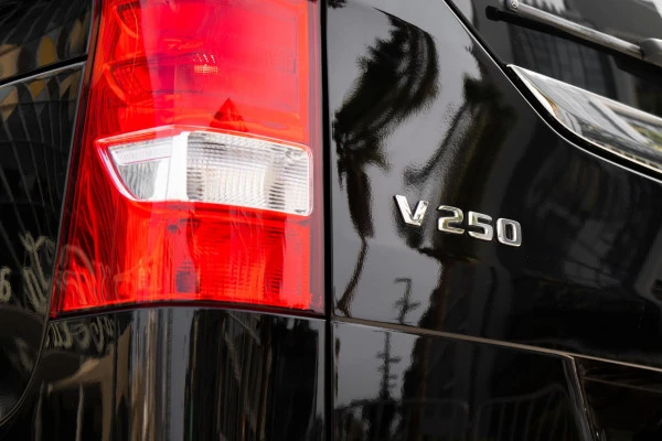 Black Mercedes V Class, 2018 Photo 7
