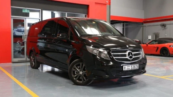 Black Mercedes V250, 2018 Photo 3