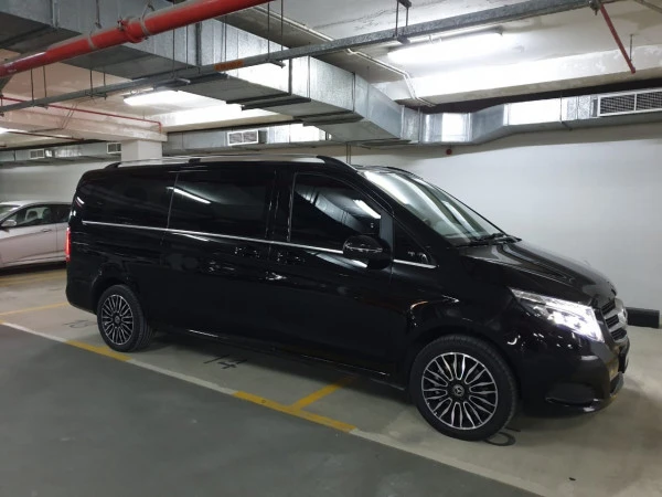 Black Mercedes V250, 2019 Photo 1