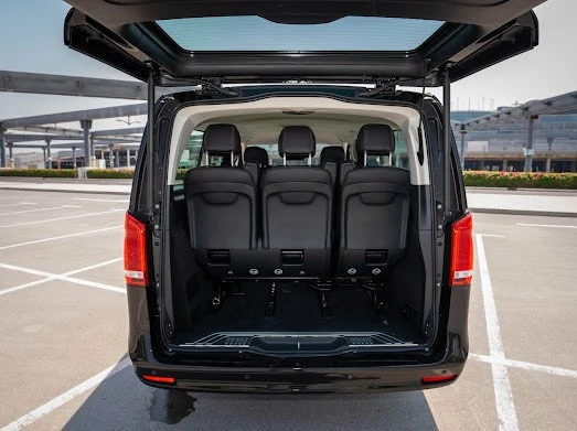 Black Mercedes V250, 2023 Photo 7