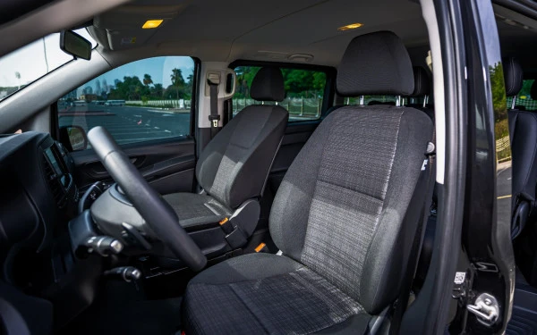 Black Mercedes Vito Class, 2019 Photo 6