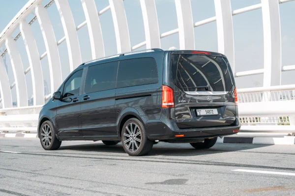 Dark Grey Mercedes V250, 2020 Photo 2