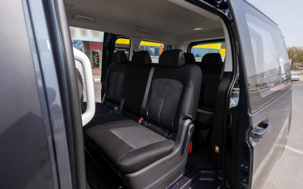 Grey Hyundai Staria, 2024 Photo 8