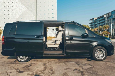 Black Mercedes V Class, 2017 Photo 3