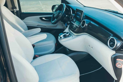 Black Mercedes V Class, 2017 Photo 5