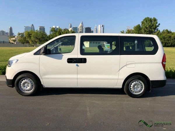 White Hyundai H1, 2019 Photo 1