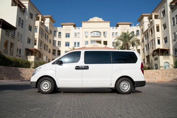 White Hyundai H1, 2016 Photo 3