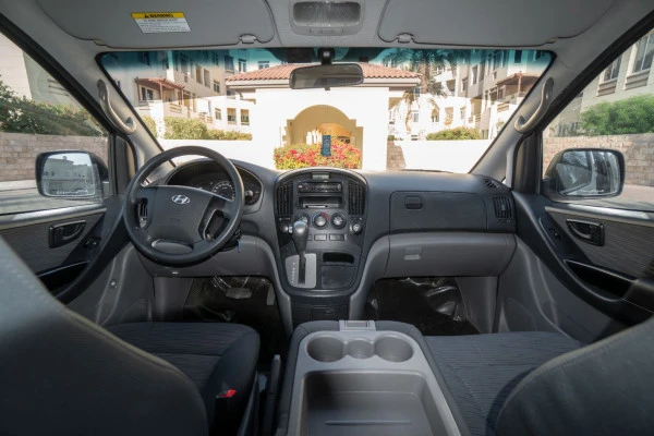 White Hyundai H1, 2016 Photo 4