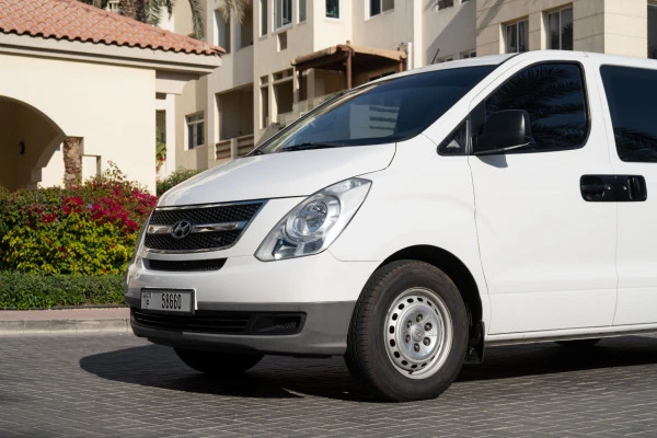 White Hyundai H1, 2016 Photo 6
