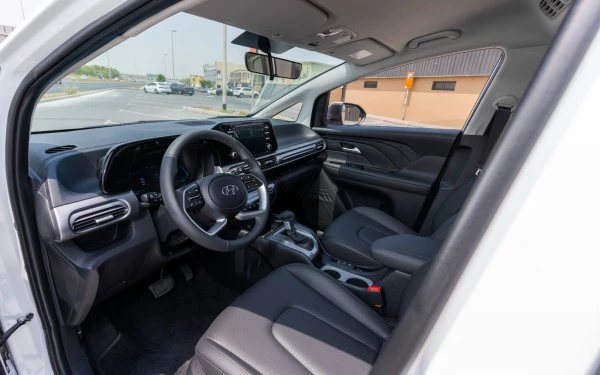 White Hyundai Stargazer, 2024 Photo 7