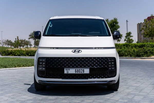 White Hyundai Staria S9, 2024 Photo 1