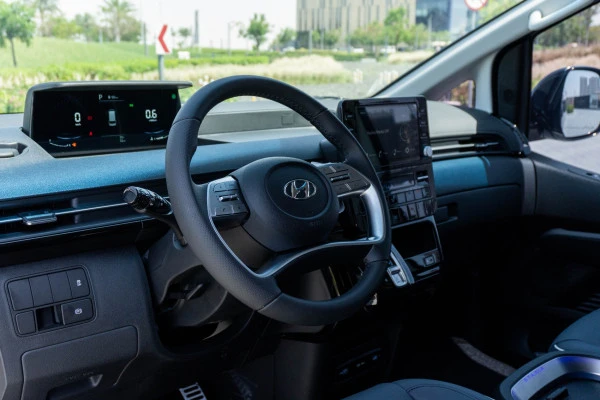 White Hyundai Staria S9, 2024 Photo 5