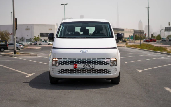 White Hyundai Staria, 2024 Photo 1