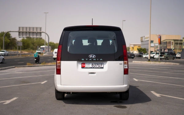 White Hyundai Staria, 2024 Photo 3