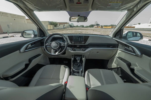 White KIA Carens, 2024 Photo 5