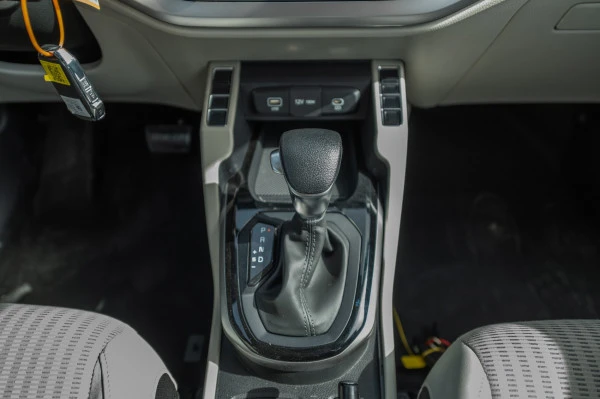 White KIA Carens, 2024 Photo 12