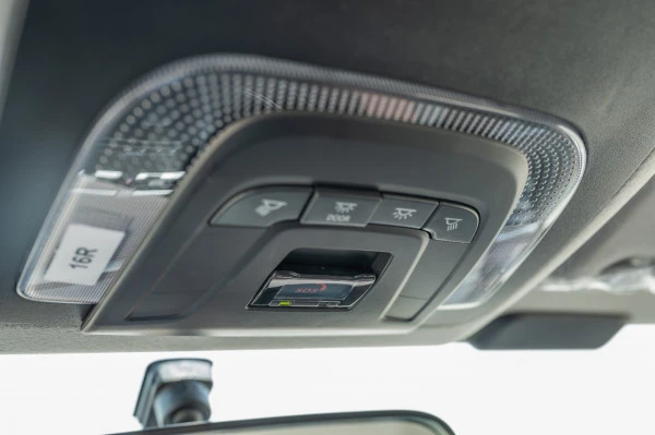White Toyota Innova, 2024 Photo 15